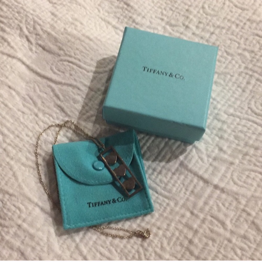 Tiffany’s sterling silver heart bar necklace